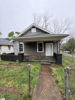 11 Gaylord Street