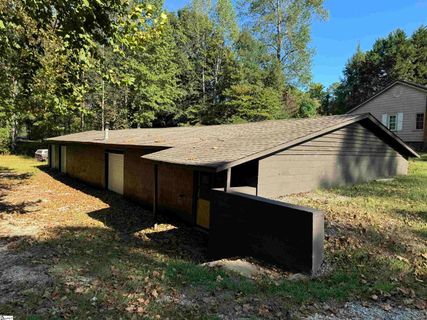 940 Burnt Tanyard Road