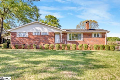107 Alice Farr Drive sold home in Western Hills, Greenville, SC