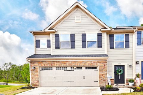 562 Martin Creek Drive sold home in Merrydale Village, Simpsonville, SC