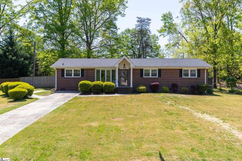 4 Strand Court sold home in Coral Ridge, Taylors, SC