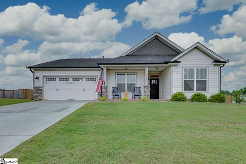 825 Grantwood Circle