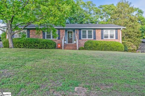207 Tollgate Road sold home in The Cedars, Simpsonville, SC