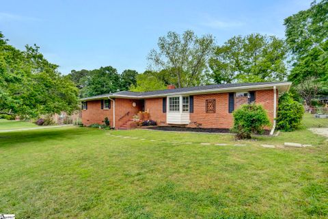 210 Ivy Drive sold home in Greenbrier, Simpsonville, SC