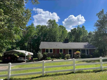 210 Barry Drive sold home in Terrace Gardens, Greer, SC