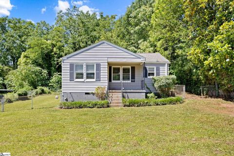 206 Griffin Drive sold home in College Heights, Greenville, SC