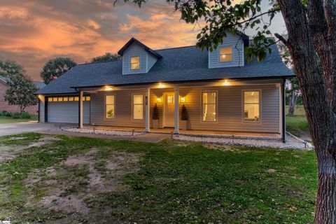 310 Sloping Meadow Drive sold home in Chestnut Lake, Inman, SC