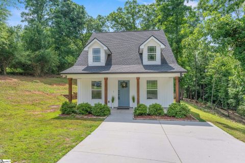 216 Country Gln sold home in Country Glen, Pelzer, SC