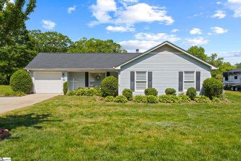 105 Woodland Road sold home in Montclaire, Mauldin, SC