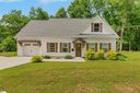 122 Hunters Woods Drive sold home in Simpsonville, SC