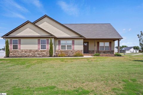 157 Deyoung Meadows Drive sold home in Deyoung Meadows, Greer, SC