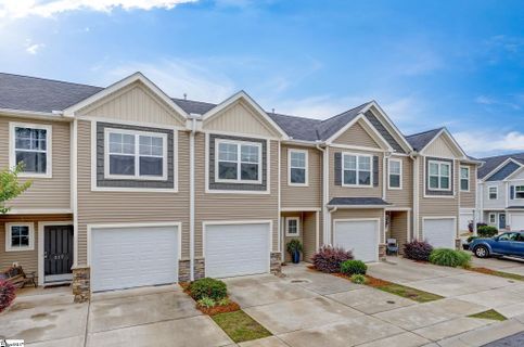 219 Button Willow Street sold home in The Townes At Eastside, Taylors, SC