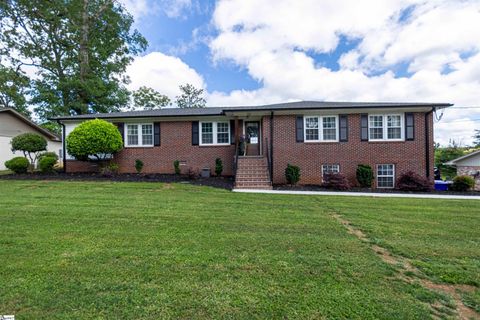 22 Lockwood Avenue