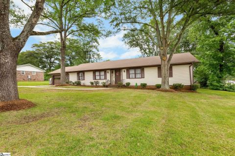 106 Lakemont Drive sold home in Lakewood Hills, Greer, SC