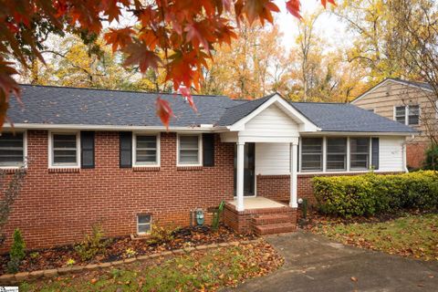 304 Robin Hood Road sold home in Sherwood Forest, Greenville, SC