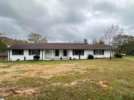 109 Hilltop Road sold home in Grayview Estate, Laurens, SC