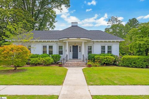 209 W Walnut Street