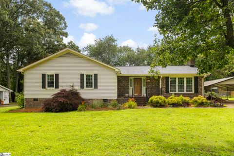 200 Barry Drive sold home in Terrace Gardens, Greer, SC
