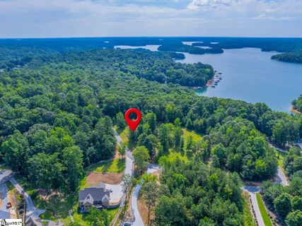 461 Overlook Drive pending home in Edgewater Hills, Fair Play, SC