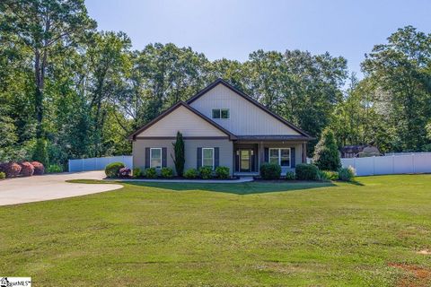 64 Montague Circle sold home in Montague, Greenville, SC