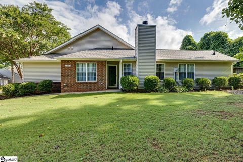 27 Enoree View Drive sold home in Riverside Townes, Greer, SC