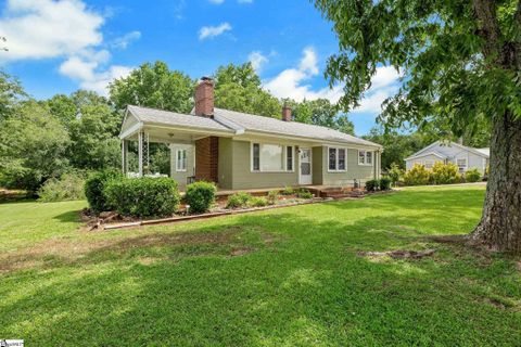 30 Sulphur Springs Road sold home in Highview Acres, Greenville, SC