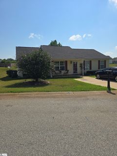 3 Nemecheck Court sold home in Kingswood, Piedmont, SC