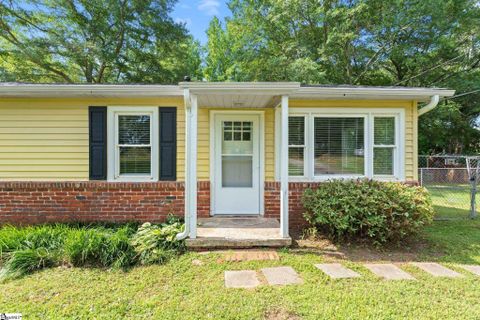 303 Boyd Avenue sold home in Hunters Acres, Simpsonville, SC