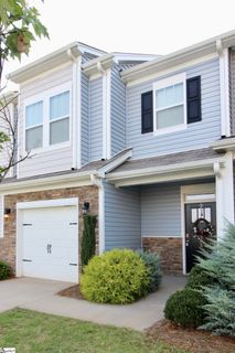 305 Yellow Fox Road