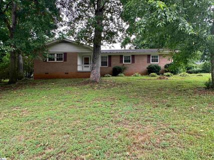 108 Anglewood Drive