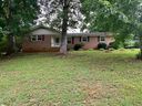 108 Anglewood Drive sold home in Simpsonville, SC