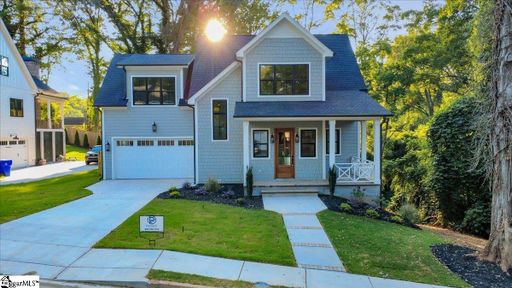 219 W Hillcrest Drive