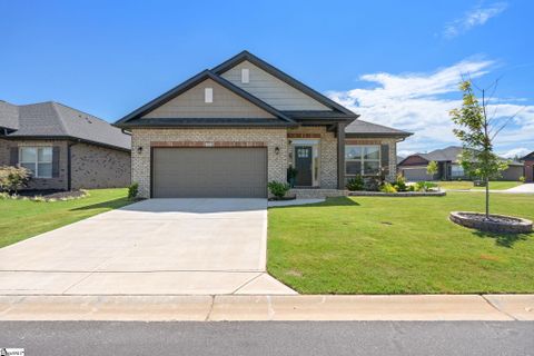 2 Woodcross Drive