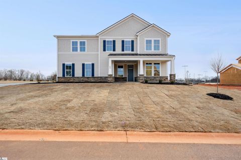 223 Dumain Court pending home in Westpoint Gardens, Piedmont, SC