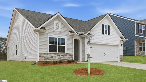 116 Depot Circle pending home in Waverly Station, Greenwood, SC
