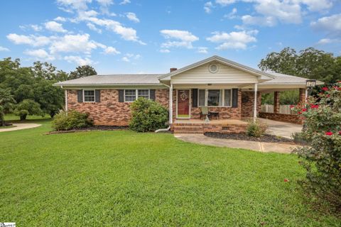114 Lakeland Drive sold home in Lakeview Height, Greer, SC