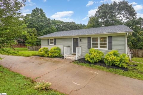 24 Springbrook Court