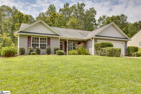 15 Patriots Pride Court sold home in Baywood Place, Simpsonville, SC