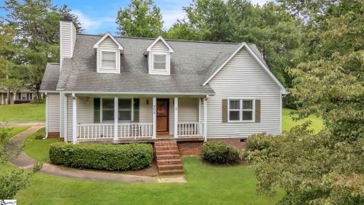 208 Holly Tree Court sold home in Holly Tree, Easley, SC