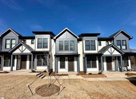 9 Hawthorne Lane Unit 103