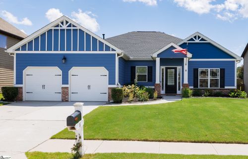 8 Dandie Drive