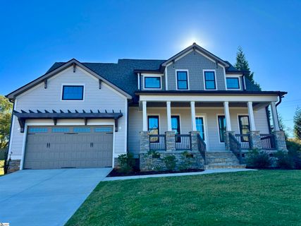 813 Batten Cottage Court active home in Cottages At Turtle Creek, Boiling Springs, SC