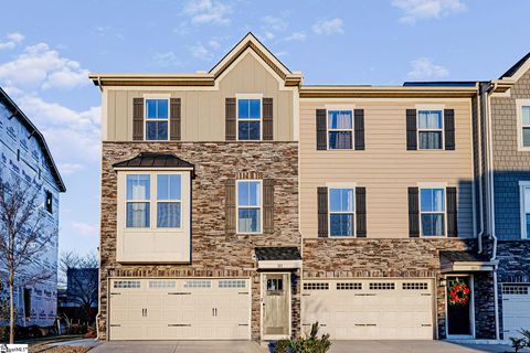 101 Eagle Wood Drive