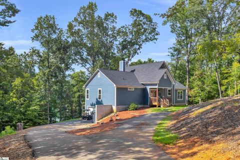 114 Topsail Drive