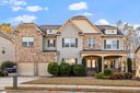 377 Heritage Point Drive sold home in Simpsonville, SC