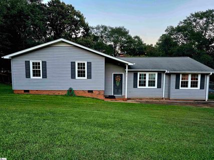 318 Country Glen Lane