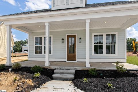 123 Cottage Lane sold home in Palmetto Crossing, Greenwood, SC