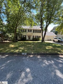 8 Pebble Stone Lane