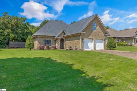 105 Linden Hall Lane sold home in Linden Hall, Easley, SC