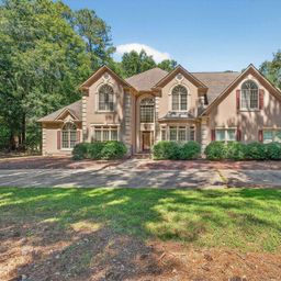 228 Indian Wells Drive